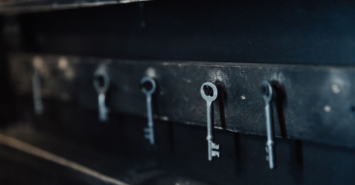 locksmith shop keys — Woodbridge Locksmith